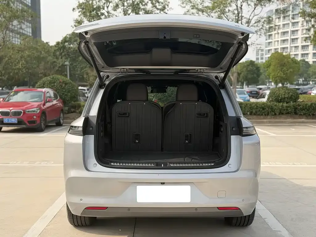 Li Auto L8 2023 из CN, фото 9