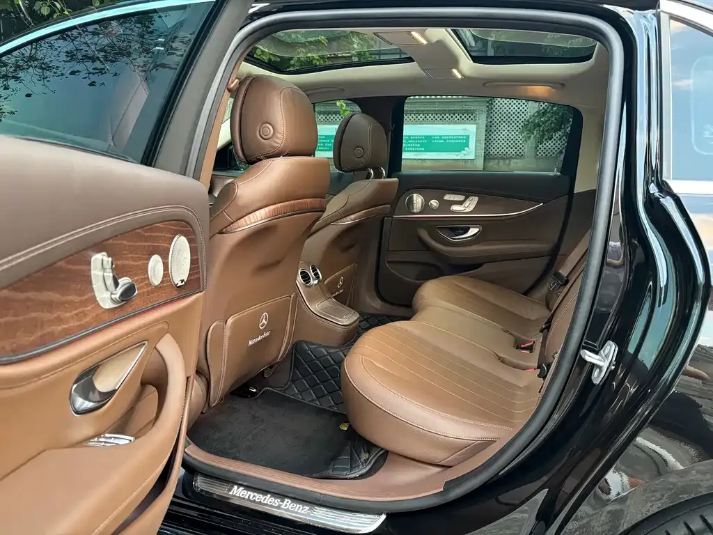 [object Object] E-Class 2022 из CN, фото 6