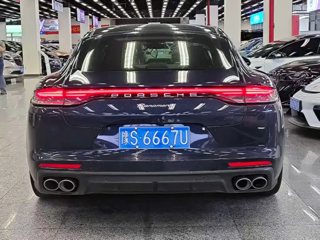 Porsche Panamera — фото 10