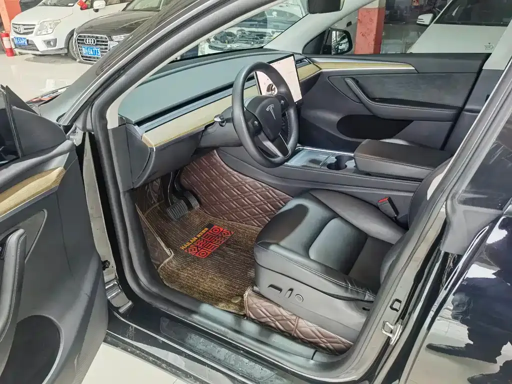 Tesla Model Y 2021 из CN, фото 7