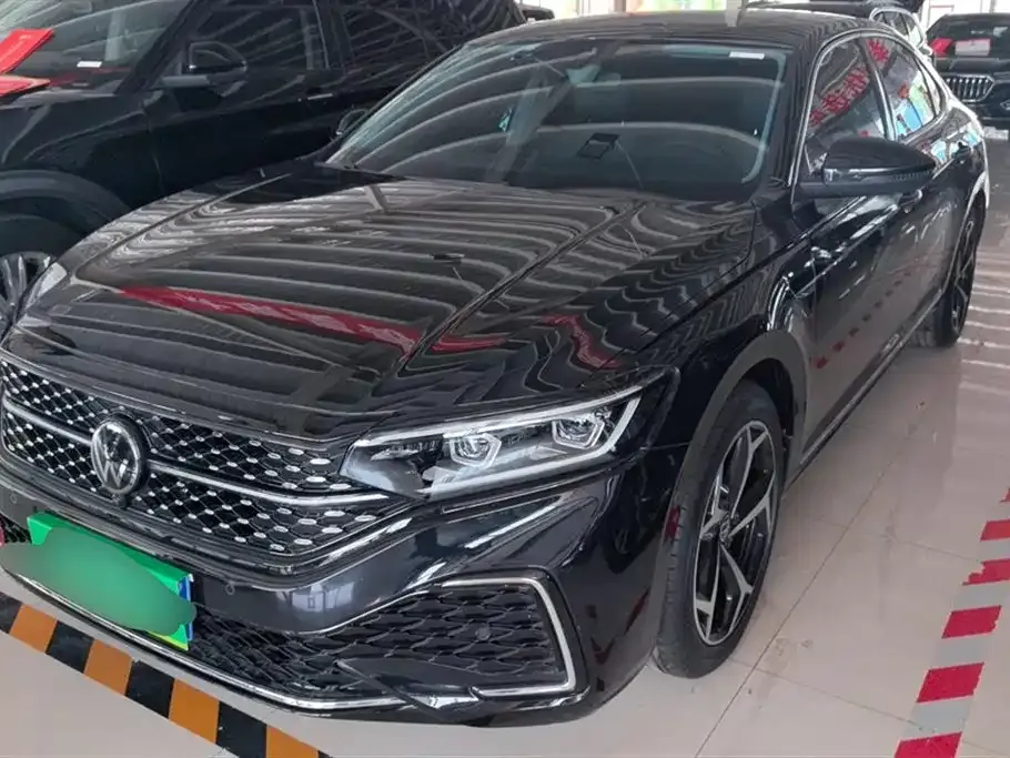 Volkswagen Passat 2024 из CN, фото 1