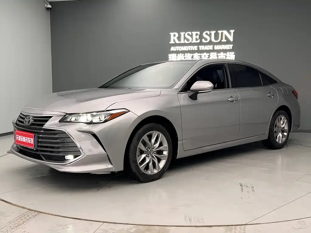 Toyota Avalon 2022 из CN, фото 1