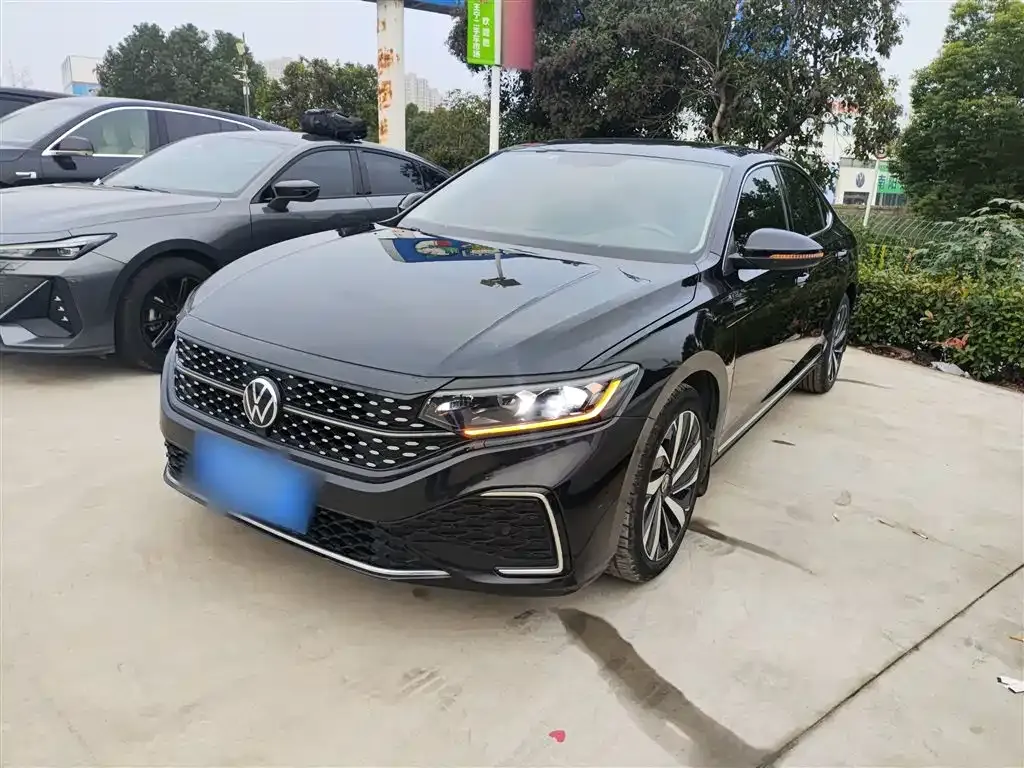 Volkswagen Passat 2022 из CN, фото 1