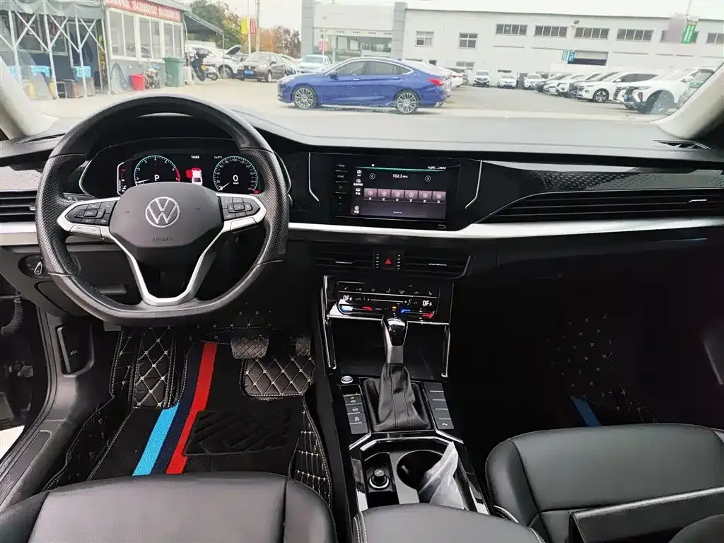 Volkswagen Passat 2022 из CN, фото 10