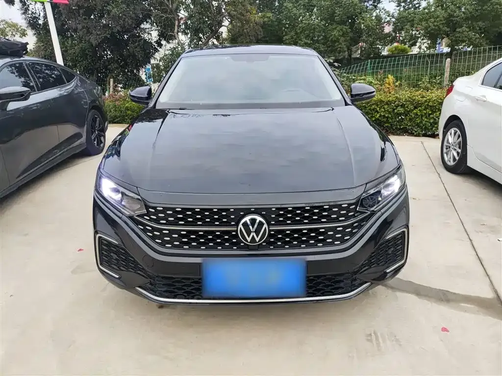 Volkswagen Passat 2022 из CN, фото 3