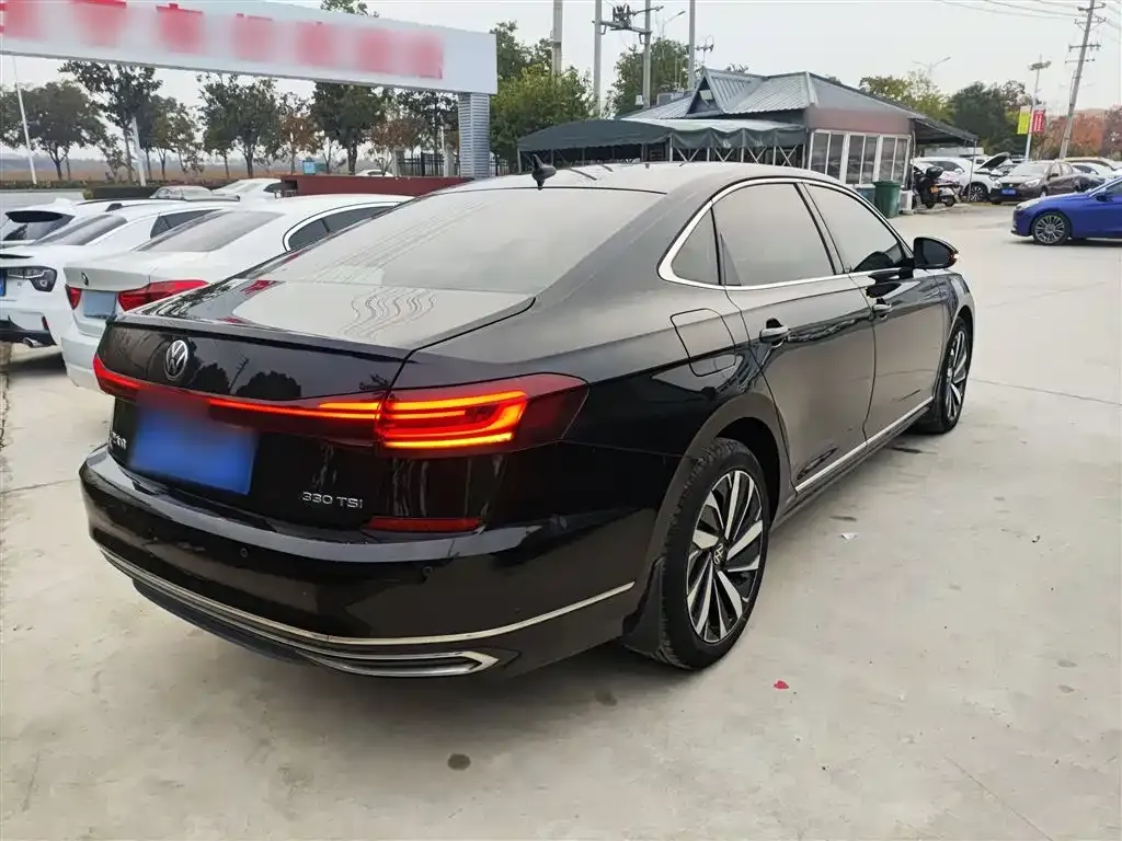 Volkswagen Passat 2022 из CN, фото 7