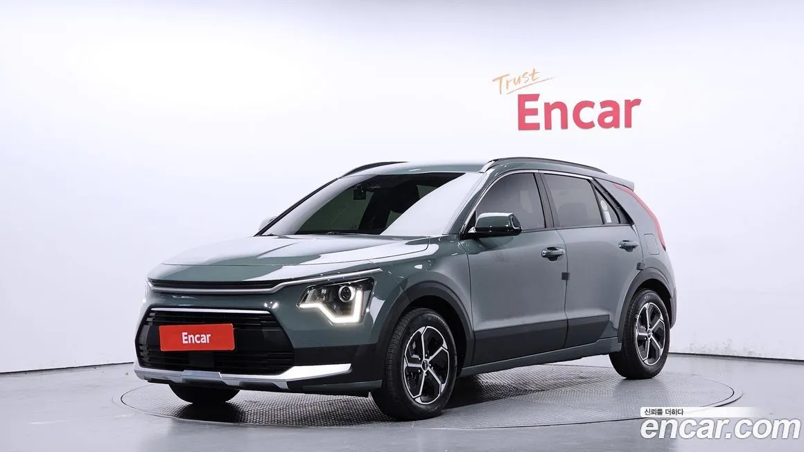 Kia Niro — фото 1