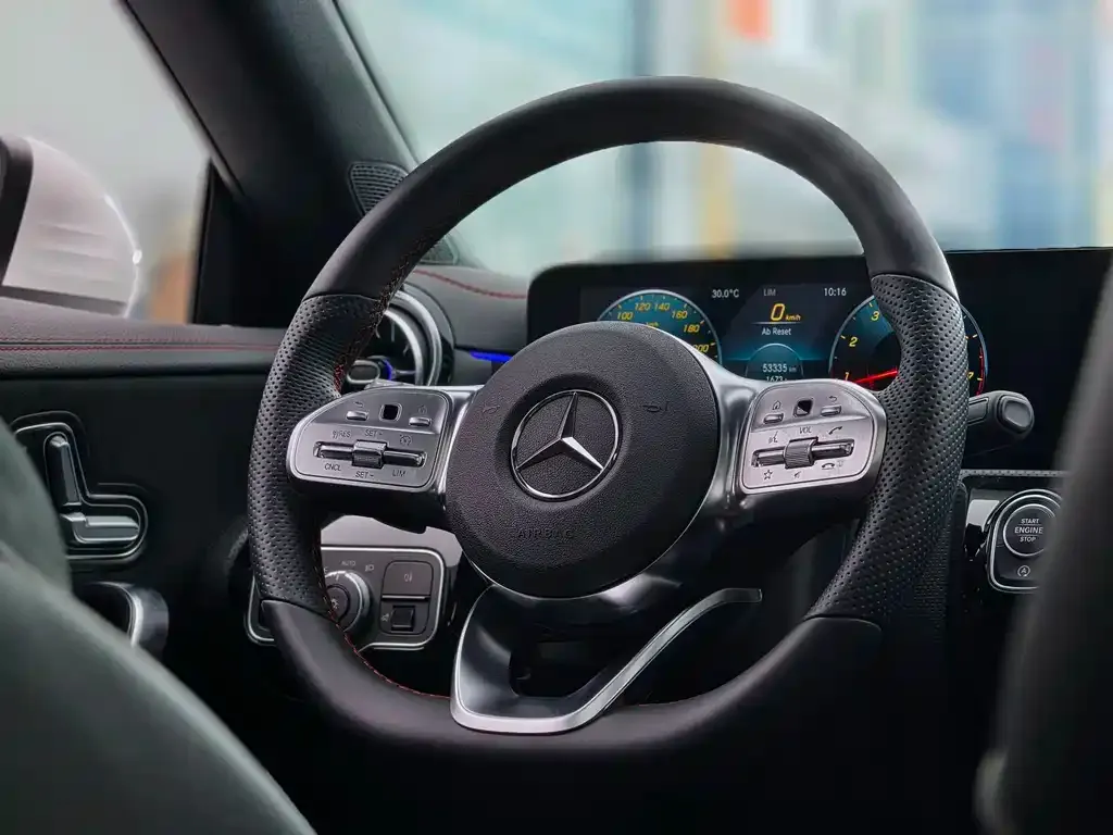 Mercedes-Benz CLA (Import) — фото 8