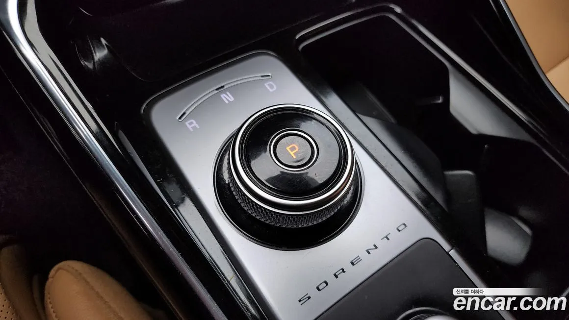 Kia Sorento — фото 9