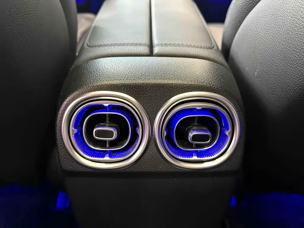 Mercedes-Benz C-Class 2023 из CN, фото 9