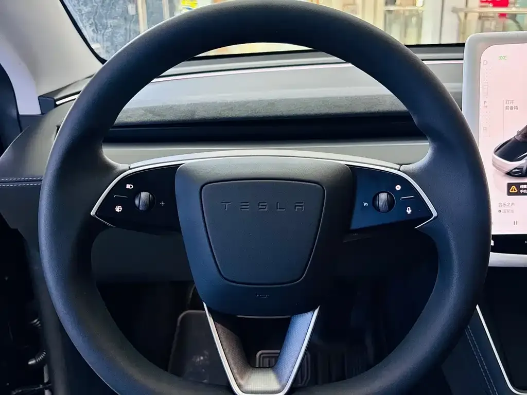 Tesla Model Y 2025 из CN, фото 10