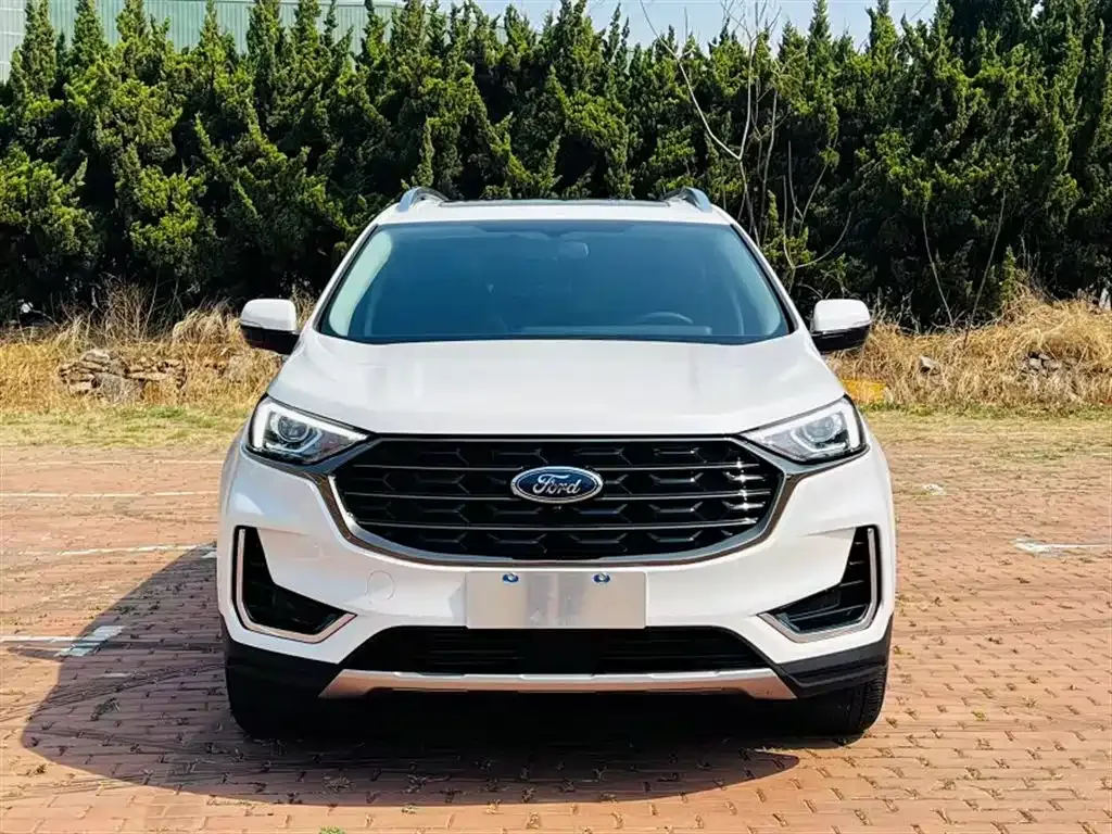 Ford Edge — фото 6
