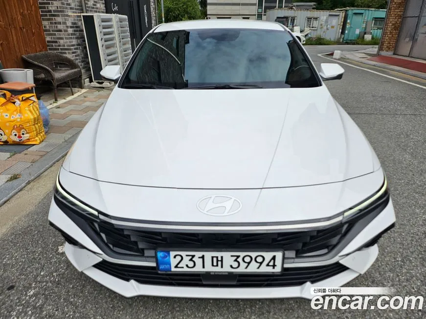Hyundai AVANTE — фото 1