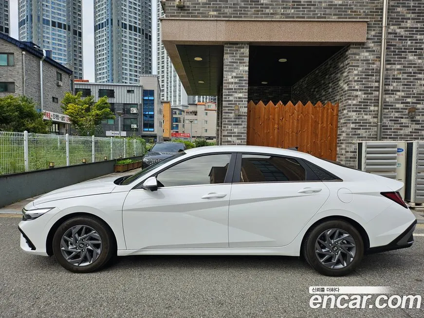 Hyundai AVANTE — фото 2