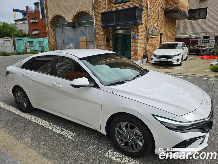 Hyundai AVANTE — фото 4