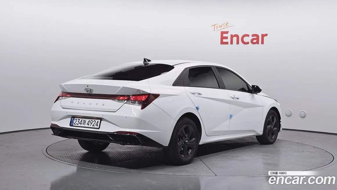 Hyundai AVANTE — фото 2