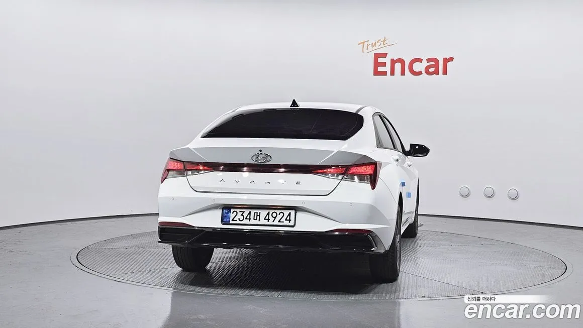 Hyundai AVANTE — фото 4