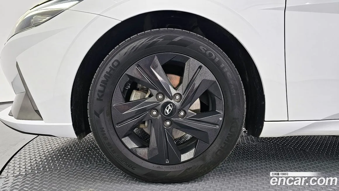 Hyundai AVANTE — фото 5