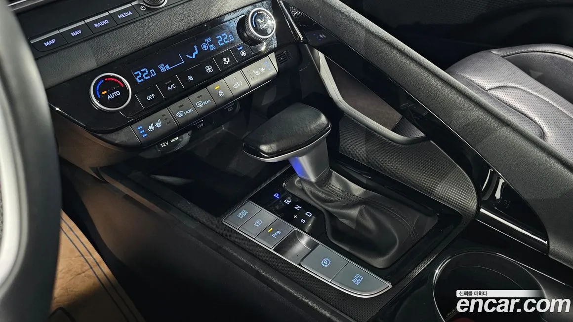 Hyundai AVANTE — фото 9