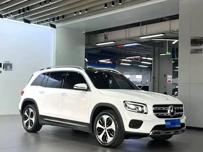 Mercedes-Benz GLB — фото 3