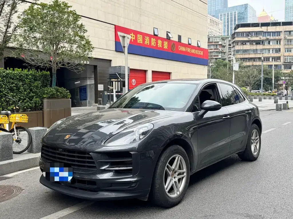 Porsche Macan — фото 1