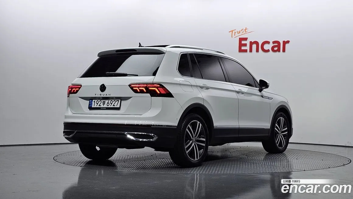 Volkswagen Tiguan — фото 2