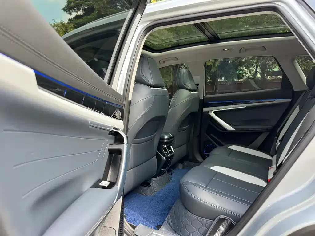 Geely Boyue L 2024 из CN, фото 7