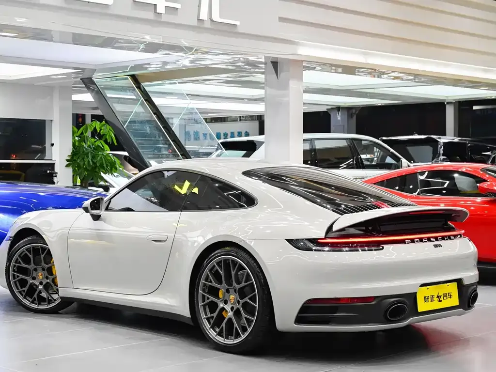 Porsche 911 2021 из CN, фото 8