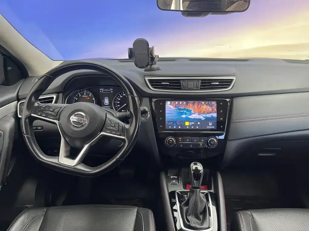Nissan Qashqai — фото 7