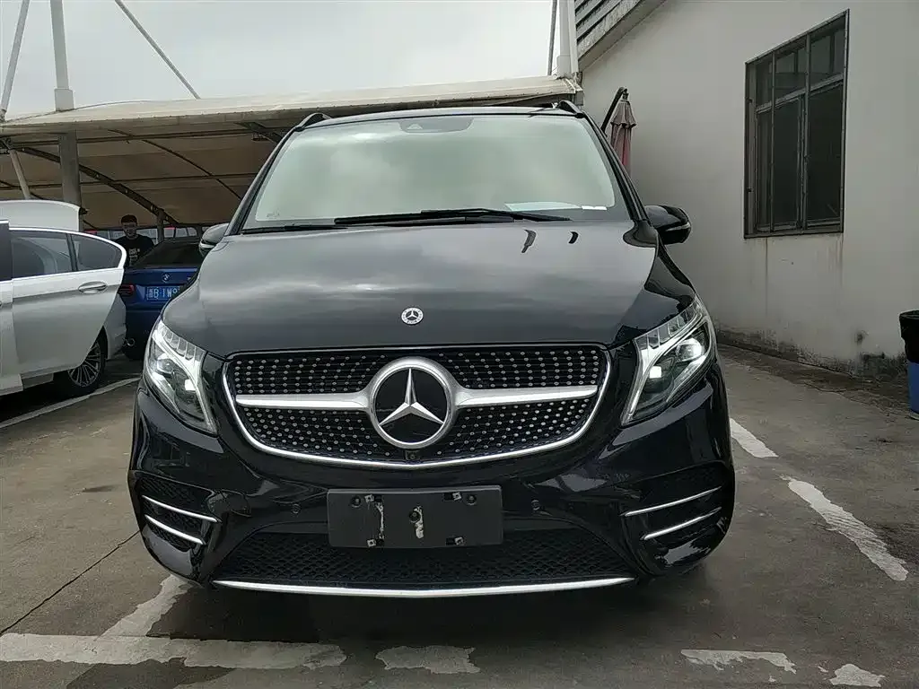 Mercedes-Benz V-Class 2022 из CN, фото 3