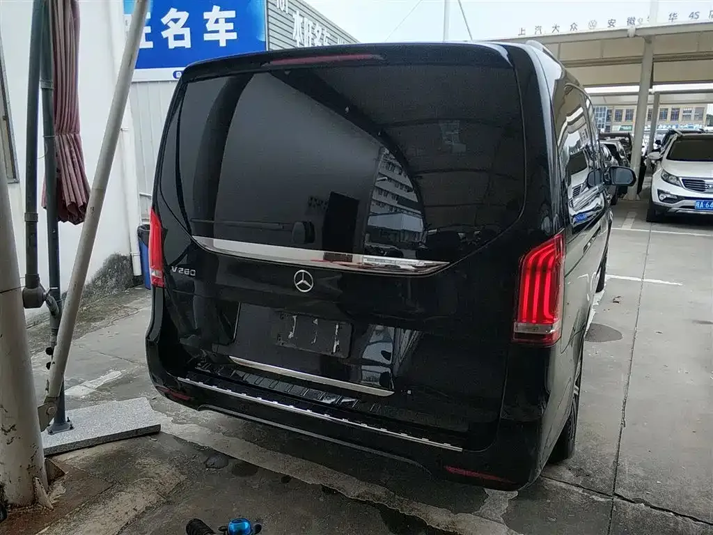 Mercedes-Benz V-Class 2022 из CN, фото 6