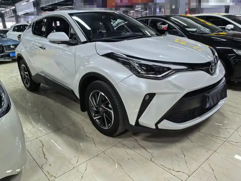 Toyota C-HR — фото 3