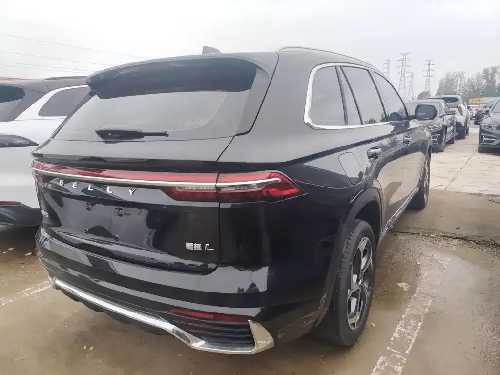 Geely Xingyue L — фото 10