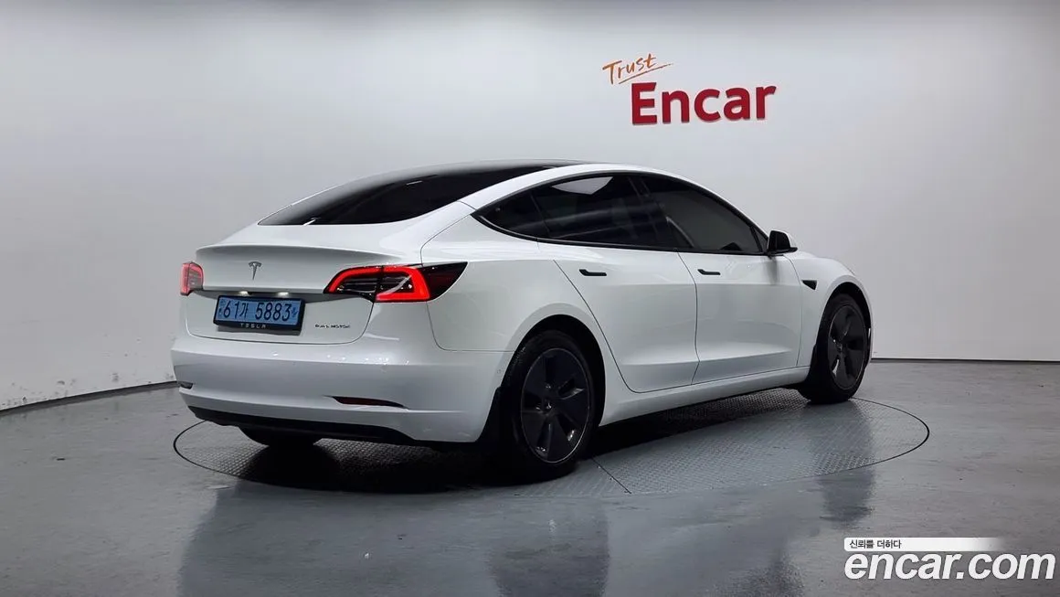 Tesla Model 3 2022 из KR, фото 2