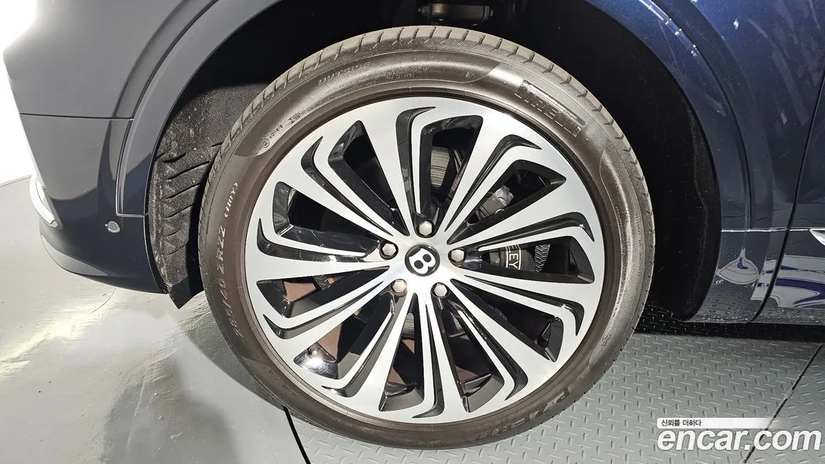 Bentley Bentayga 2023 из KR, фото 5