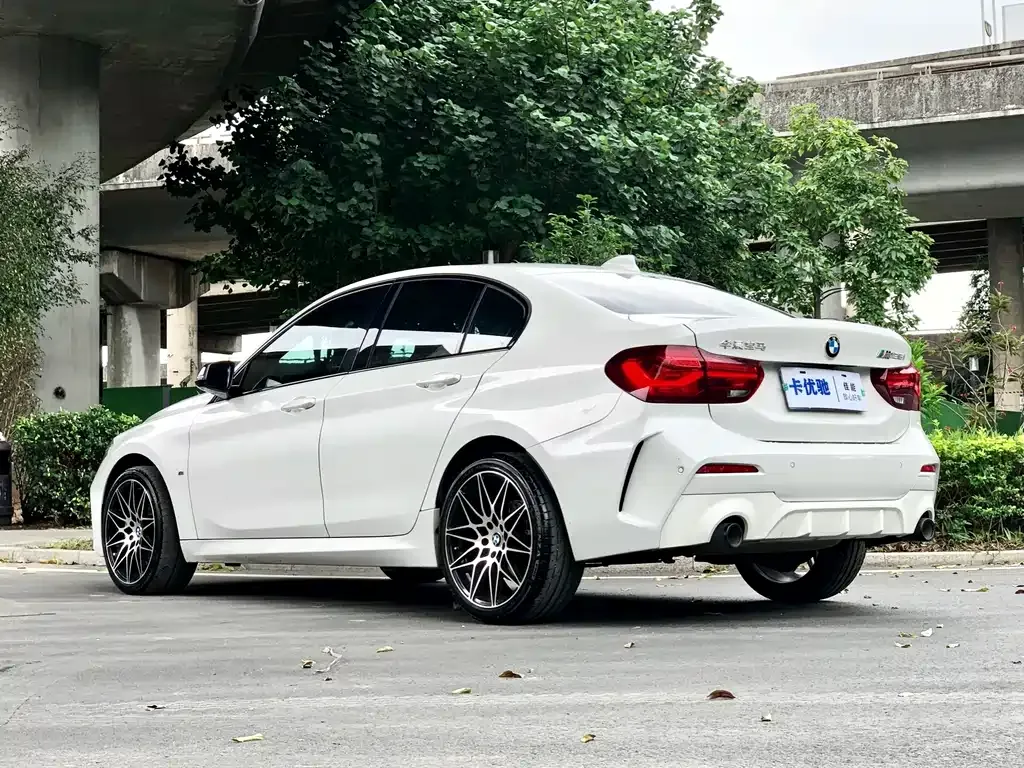 BMW 1 Series — фото 7
