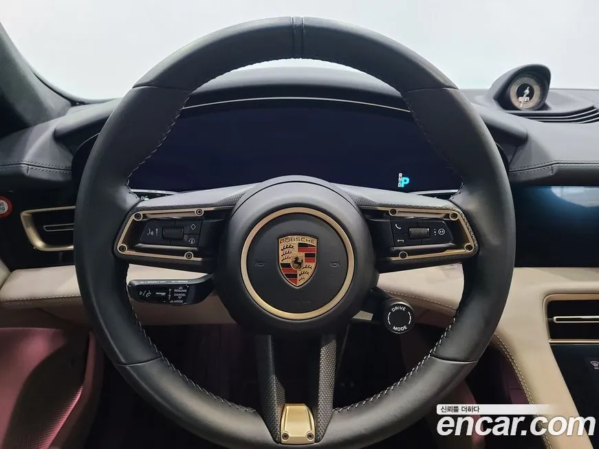 Porsche Taycan 2023 из KR, фото 8