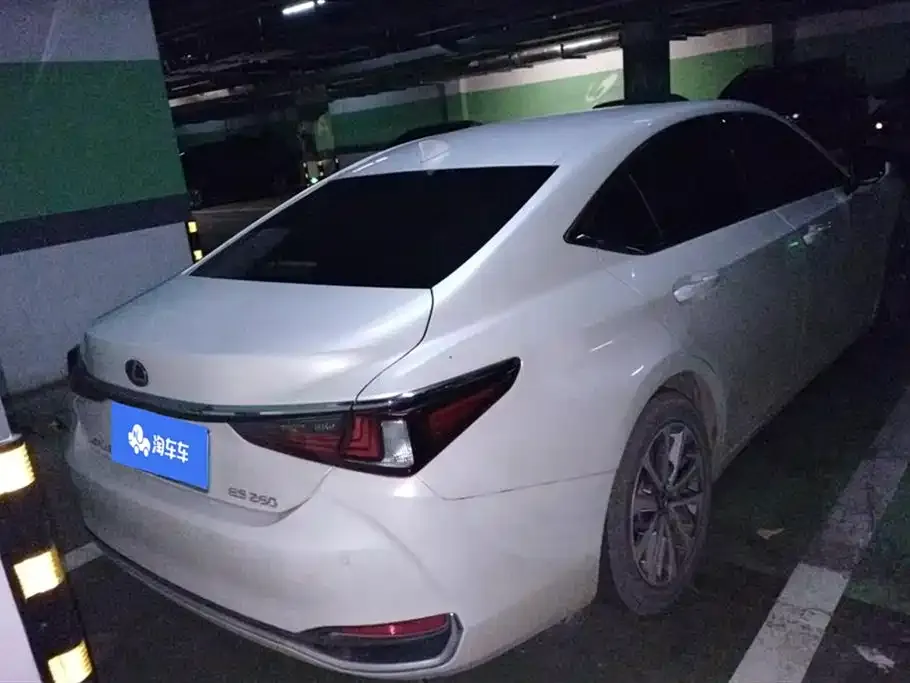 Lexus ES 2023 из CN, фото 3