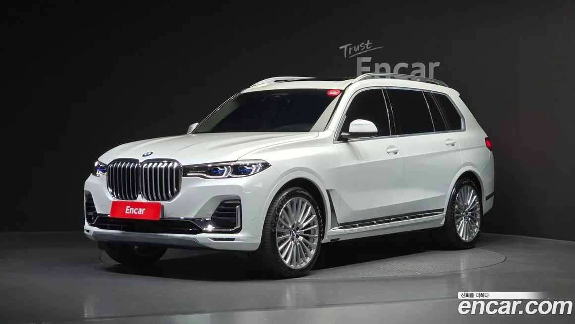 BMW X7 — фото 1