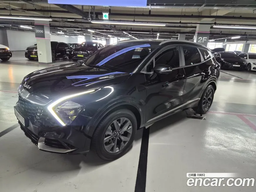 Kia Sportage 2023 из KR, фото 2