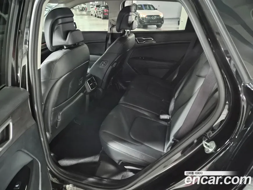 Kia Sportage 2023 из KR, фото 5