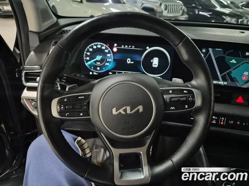 Kia Sportage 2023 из KR, фото 8