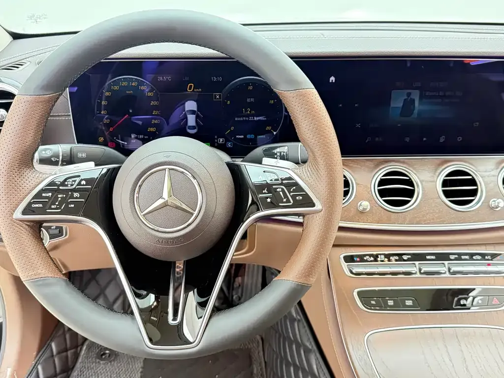 Mercedes-Benz E-Class 2021 из CN, фото 8