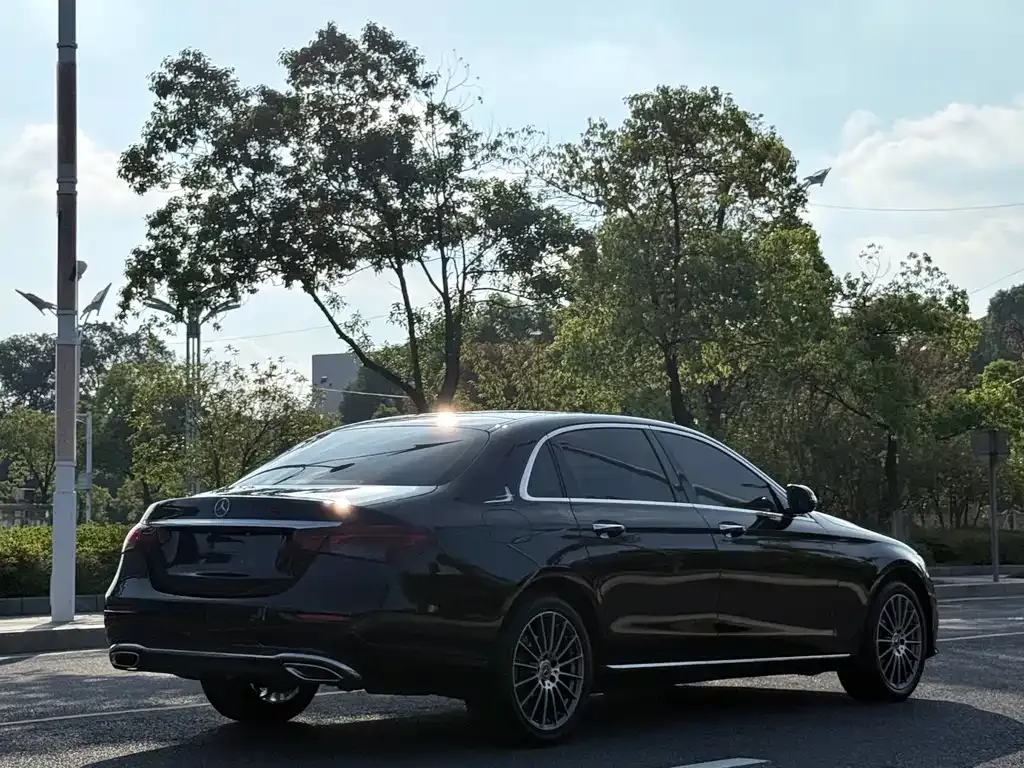 [object Object] E-Class 2023 из CN, фото 5