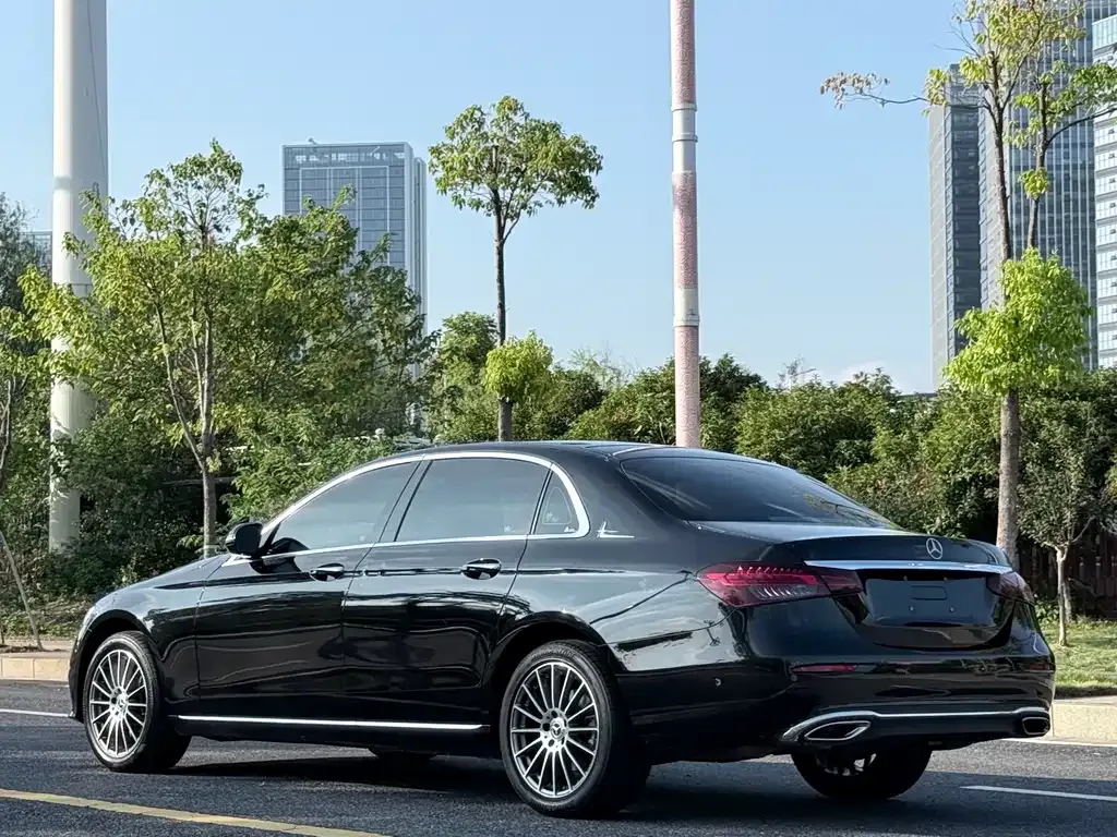 [object Object] E-Class 2023 из CN, фото 7