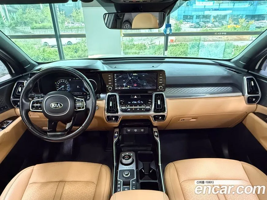 Kia Sorento — фото 7