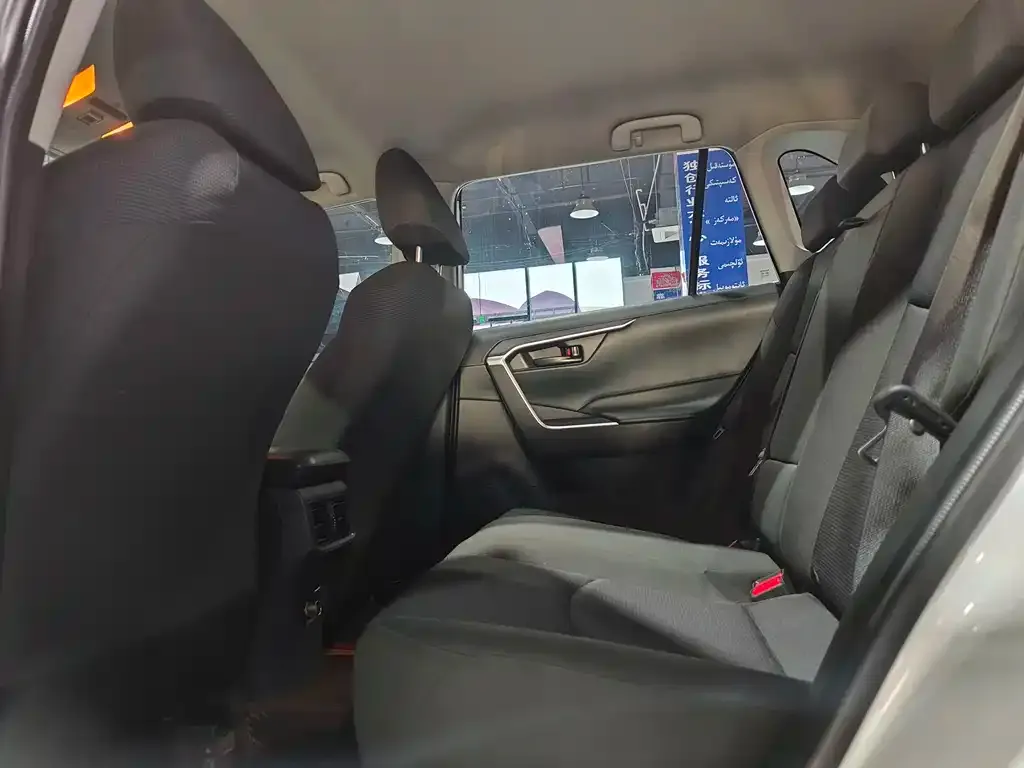 Toyota RAV4 2022 из CN, фото 6