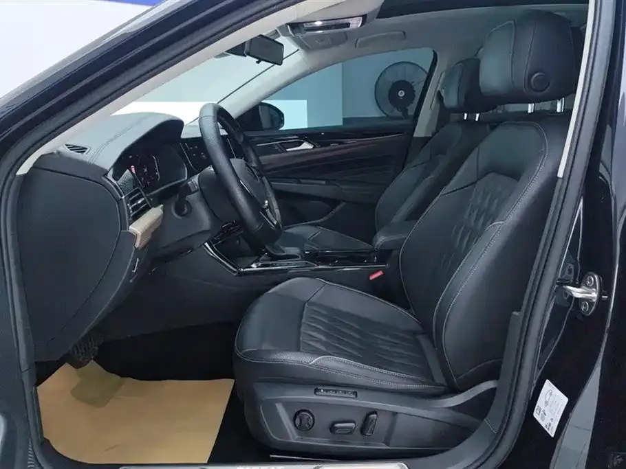 Volkswagen Passat 2021 из CN, фото 9