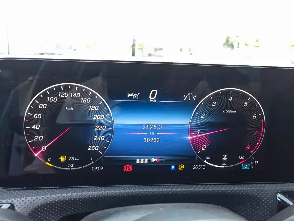 Mercedes-Benz A-Class 2023 из CN, фото 10