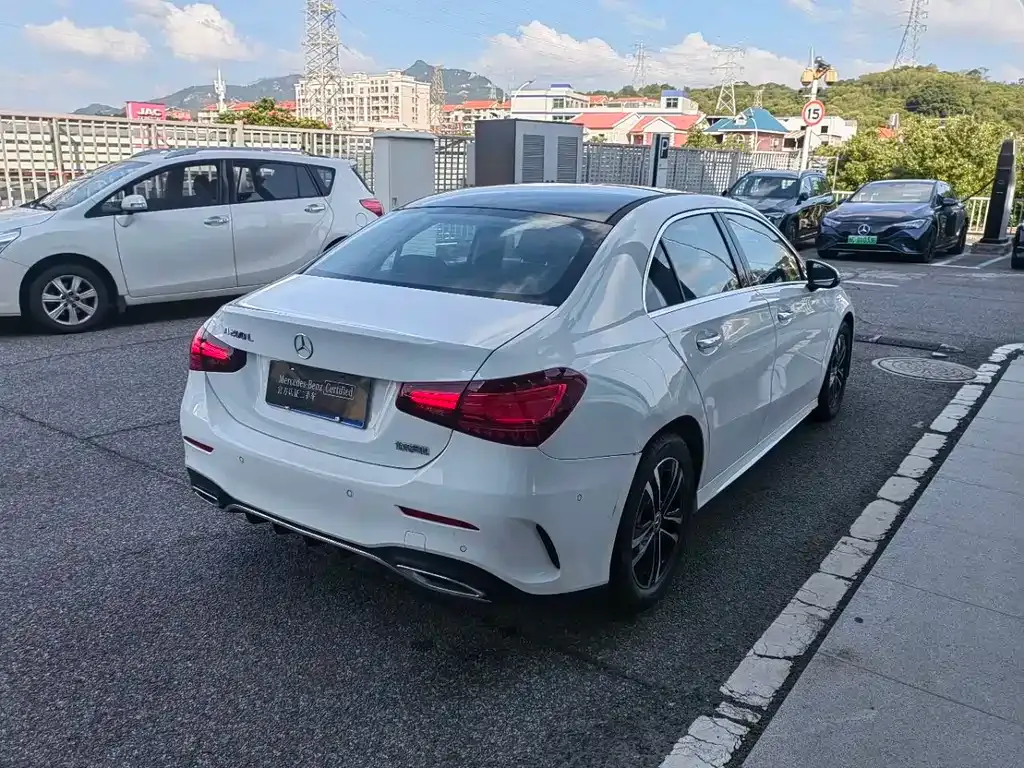 Mercedes-Benz A-Class 2023 из CN, фото 3